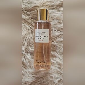 VICTORIA'S SECRET COCONUT MILK & ROSE CALM